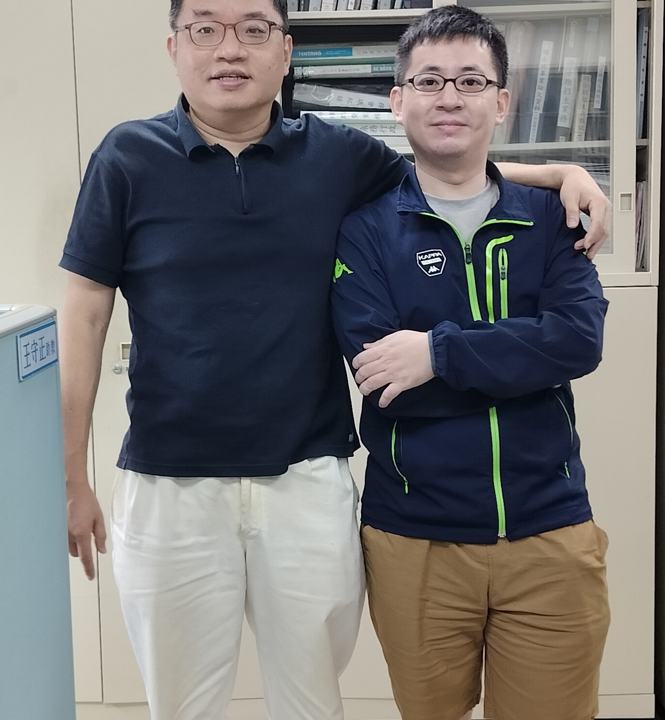 母系碩士班104級施俊嘉學長回母系探望